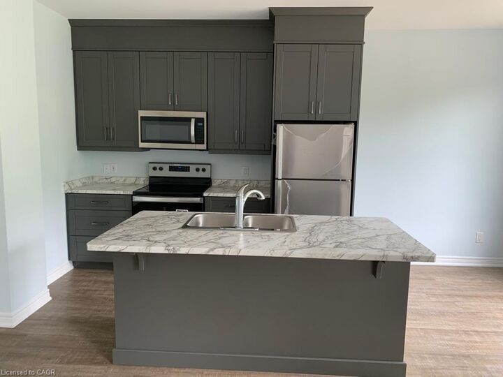Property Photo:  14 Damude Avenue  ON L2V 0G7 