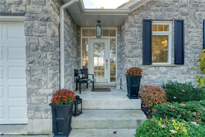 Property Photo:  128 Brown Street  ON N0A 1N7 