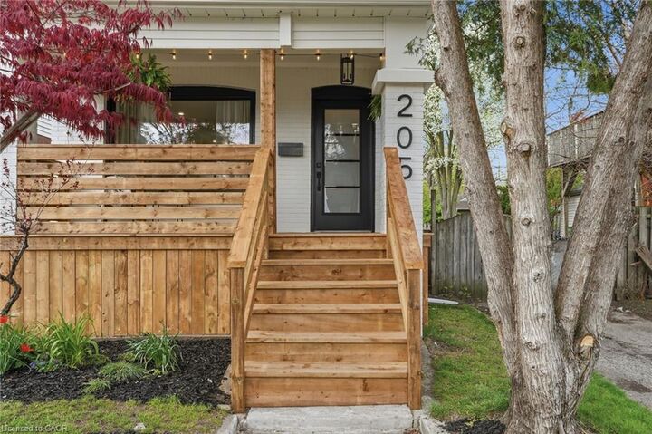 Property Photo:  205 Locke Street N  ON L8R 3B1 