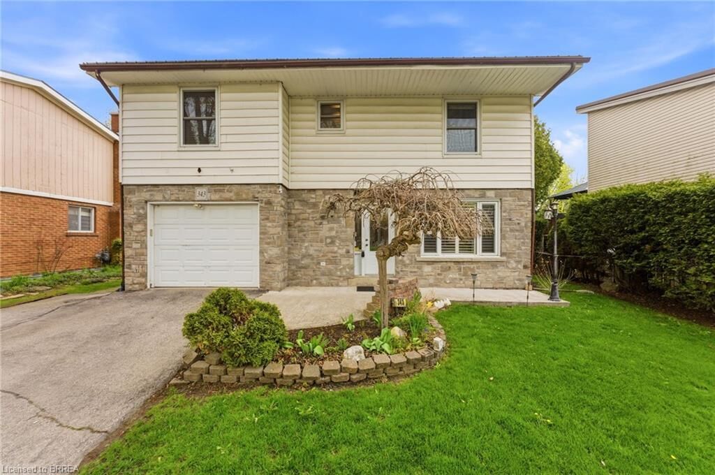 Property Photo:  343 Brantwood Park Road  ON N3P 1G7 