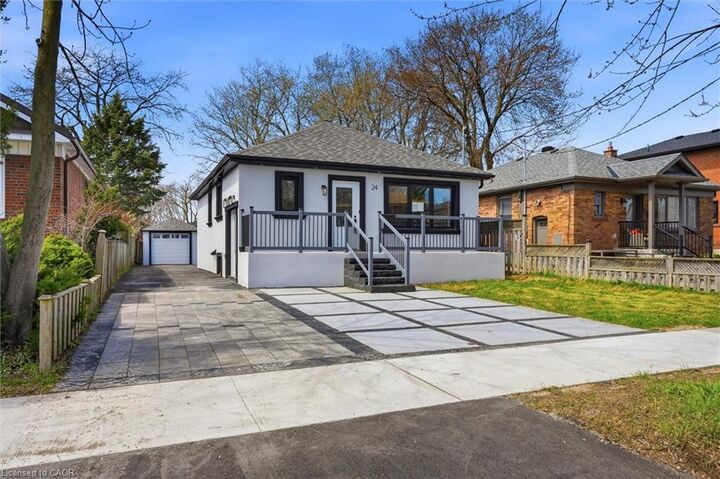 Property Photo:  24 Treeview Drive  ON M8W 4B9 