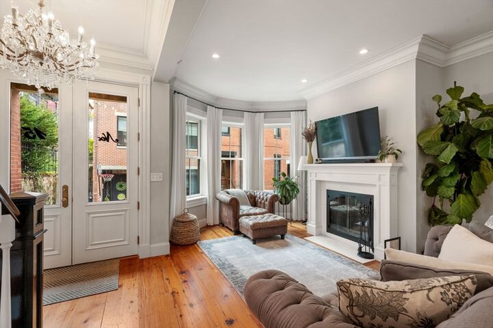 Property Photo:  15 Lawnwood Place  MA 02129 