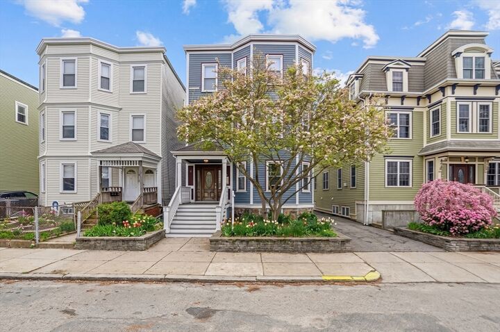 Property Photo: 5 Mount Vernon St 2 MA 02125