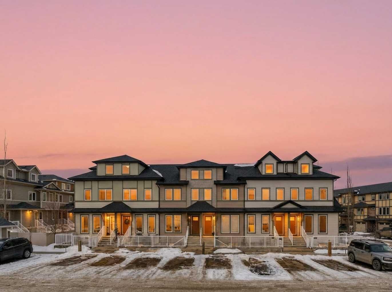 Property Photo:  339 Viscount Drive 906  AB T4R 0S2 