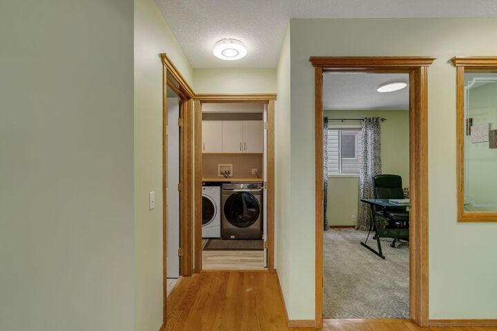Property Photo:  206 Coral Keys Place NE  AB T3J 3W8 
