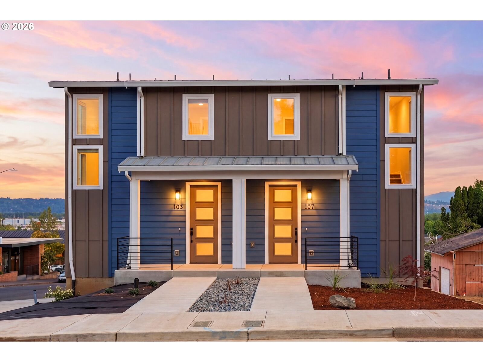 Property Photo:  107 SE 3rd St  OR 97060 