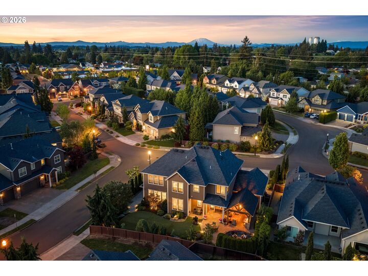 Property Photo:  10406 NW 32nd Dr  WA 98685 