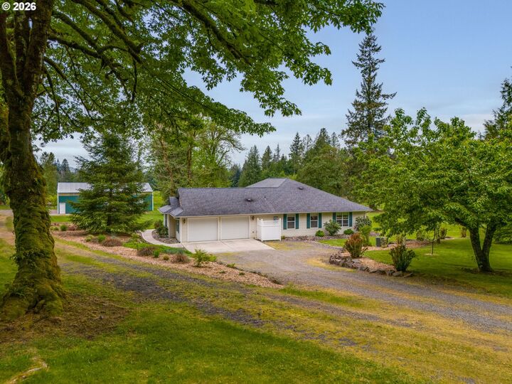 Property Photo:  40500 NE 261st Ct  WA 98601 
