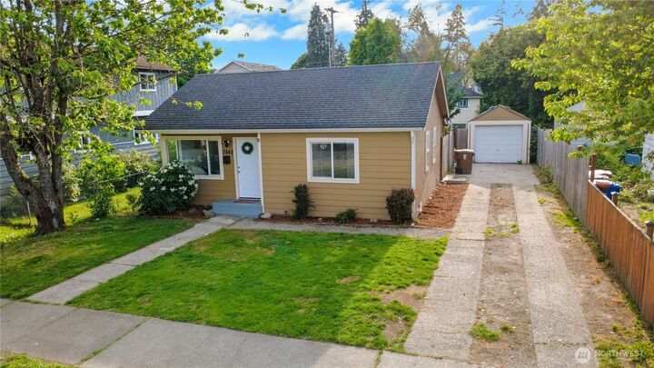 Property Photo:  3842 E K Street  WA 98404 