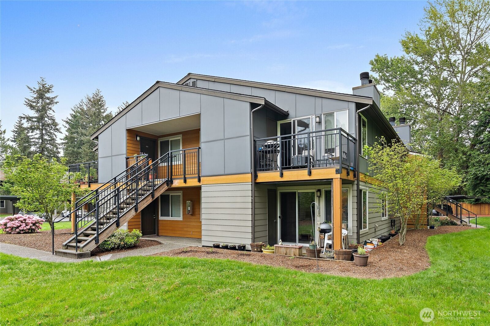 Property Photo:  10831 NE 147th Lane R103  WA 98011 