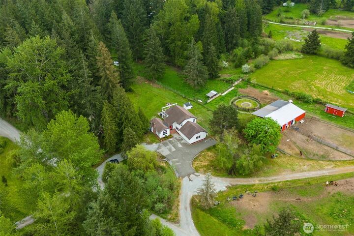 Property Photo:  25919  Orting Kapowsin Highway E  WA 98338 