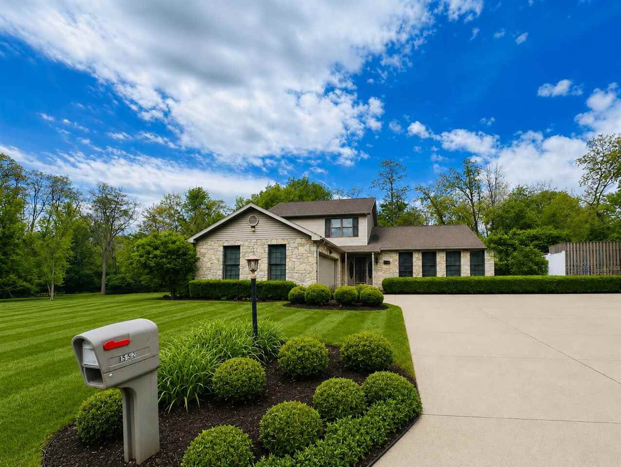 Property Photo:  1552 Capri Lane  IN 47374 