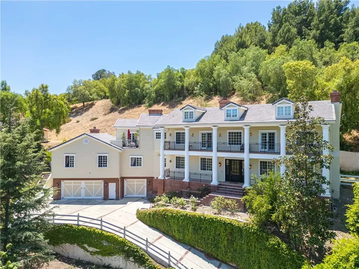 Property Photo:  9 Zanja Lane  CA 91307 