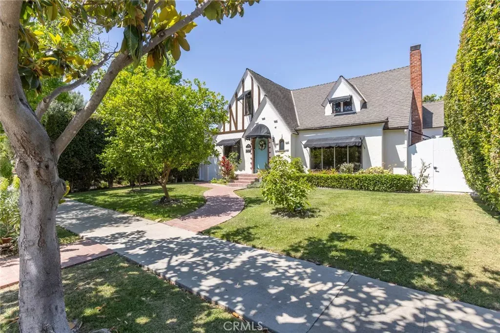 Property Photo:  3639 Falcon Avenue  CA 90807 