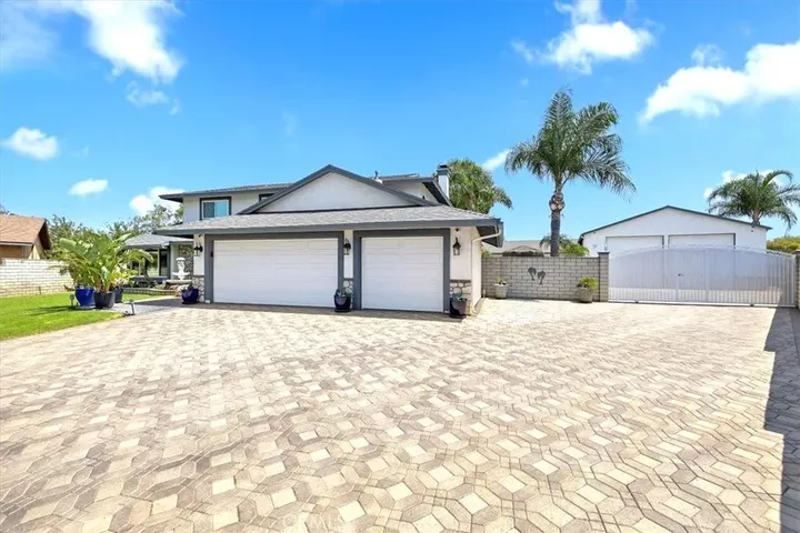Property Photo: 5094 Vail CA 91752