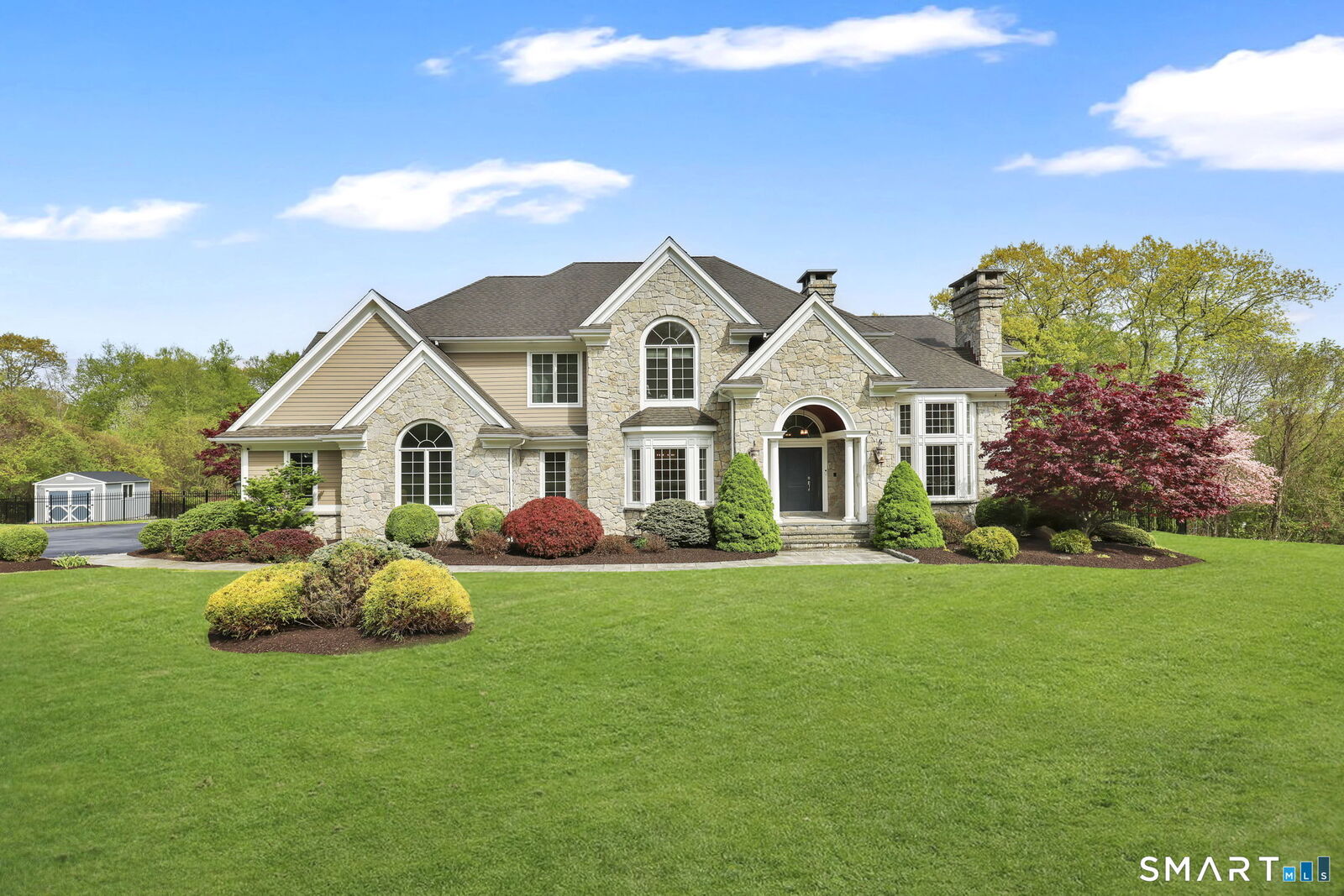 Property Photo:  76 Mustang Drive  CT 06468 