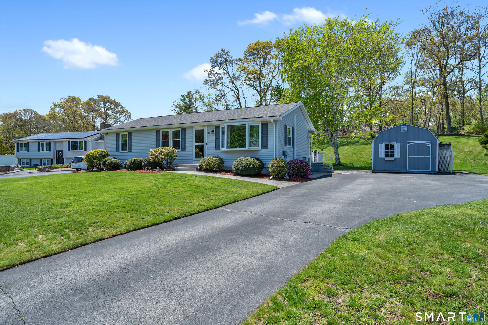 Property Photo:  24 Kingfisher Way  CT 06385 