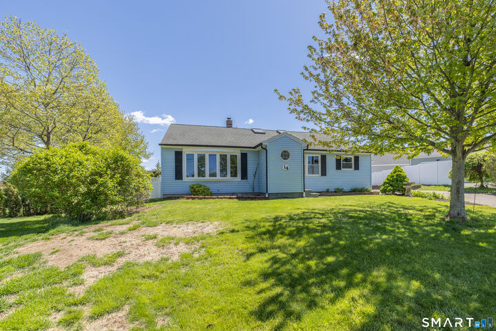 Property Photo: 14 Catherine Court CT 06460