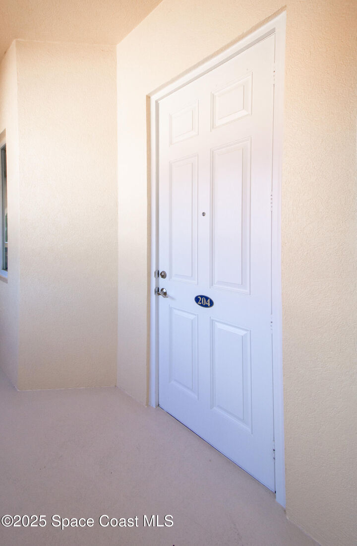 Property Photo:  22 Harbour Isle Drive W  FL 34949 