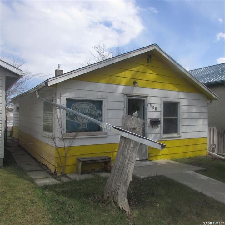 Property Photo: 405 Scarth Street SK S4R 2C6