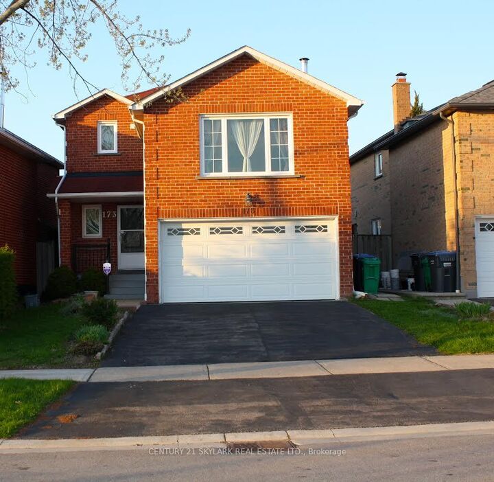173 Lech Walesa Drive — photo 1