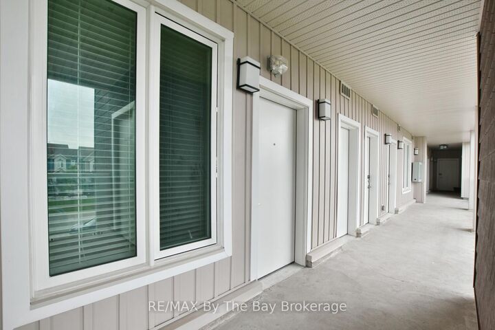 Property Photo: 17 Spooner Crescent 206 ON L9Y 1T3