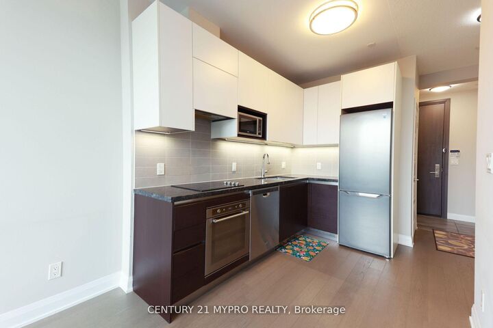Property Photo:  15 Water Walk Drive 917  ON L3P 1N3 