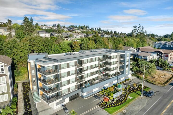 Property Photo:  536 Island Hwy S 402  BC V9W 1A5 