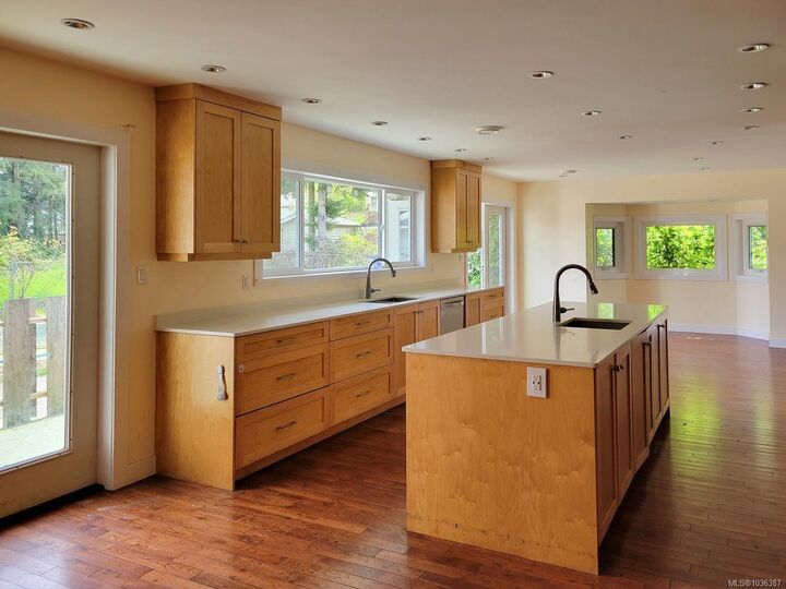 Property Photo:  4611 McGill Rd  BC V0R 1N1 