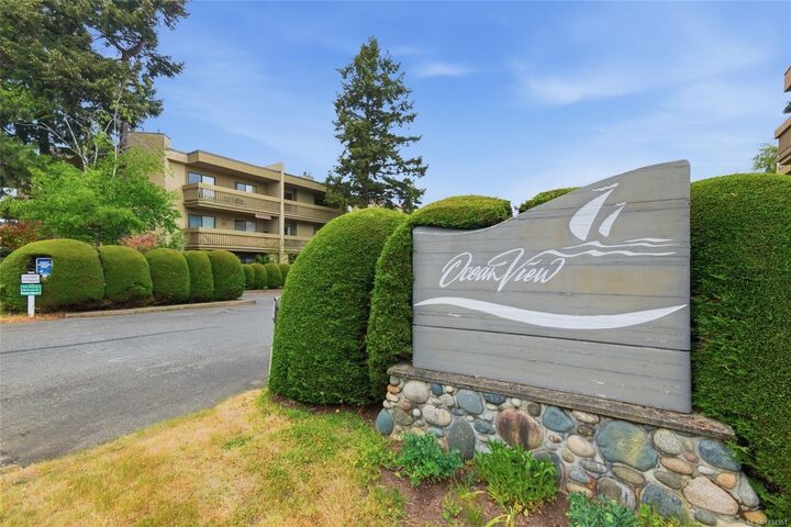 Property Photo: 363 Morison Ave #208 BC V9P 1P4