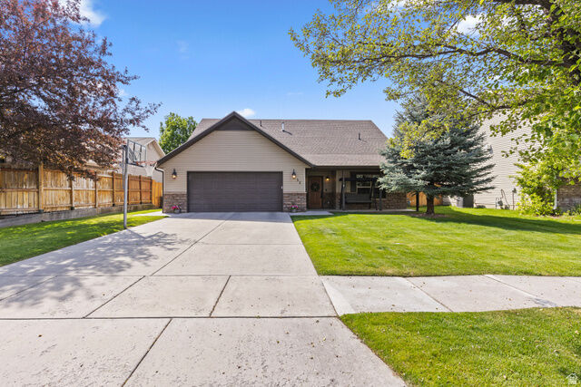Property Photo:  32 W Spring Creek Pkwy  UT 84332 