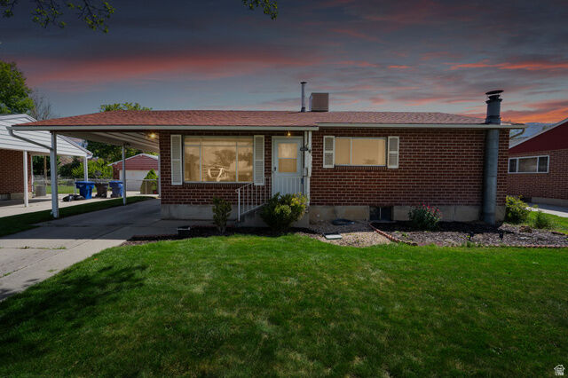 Property Photo:  9771 S Amber Ln  UT 84094 