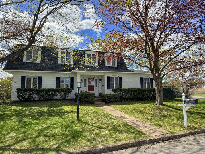 Property Photo:  2 Shamrock Court  NY 12901 