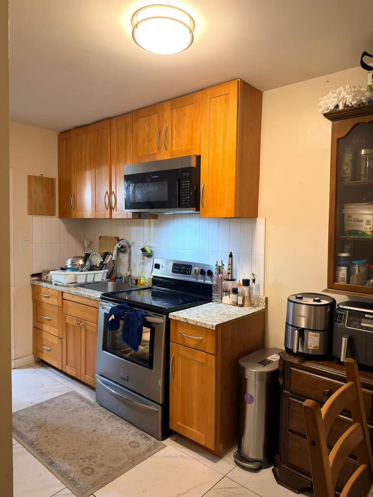 Property Photo:  4722 Ridgelawn Drive  BC V5C 3Y2 