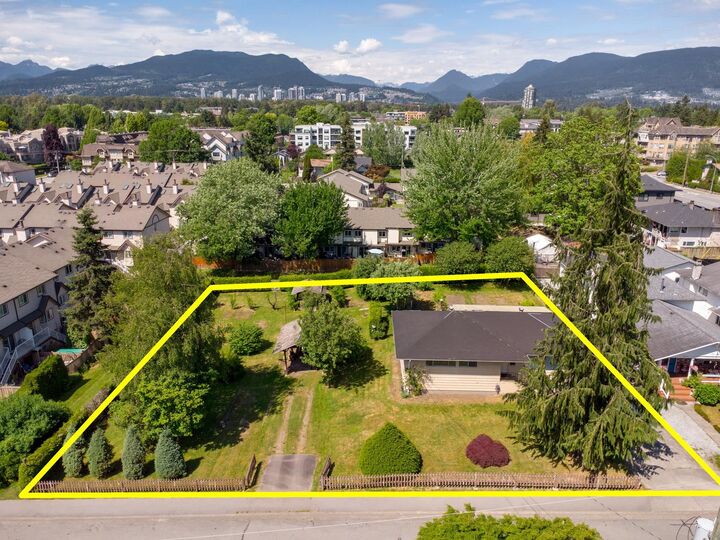 Property Photo: 2337 Lobb Avenue BC V3C 1M7