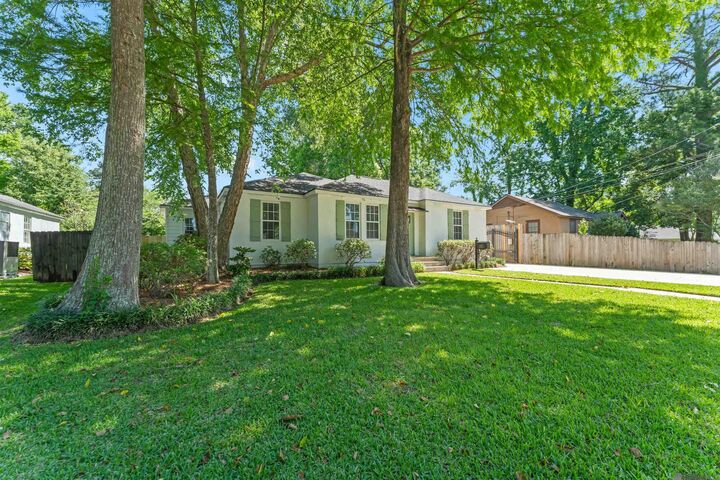 Property Photo:  4759 Sweetbriar St  LA 70808 