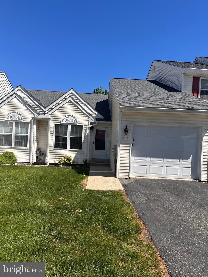 Property Photo:  125 N 4th Street  PA 19503 