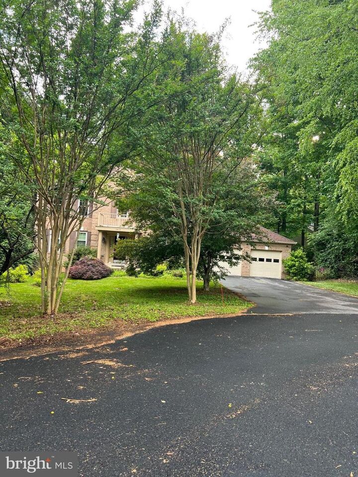 Property Photo: 5810 Hannora Lane VA 22039