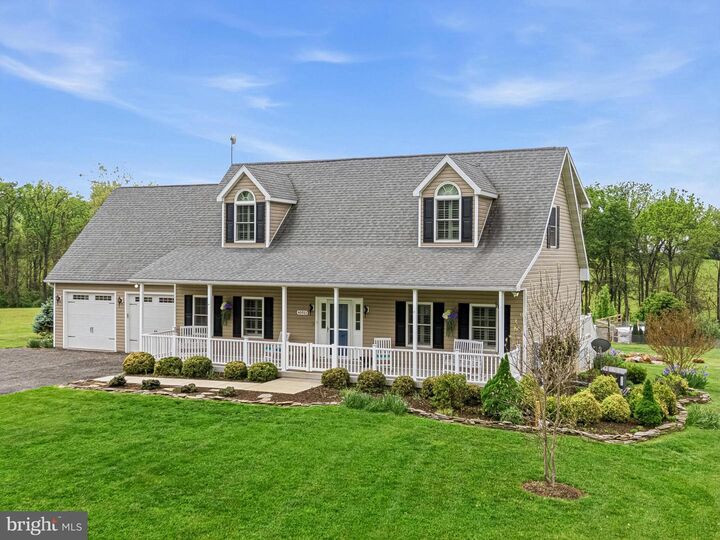 Property Photo:  40923 Browns Lane  VA 20197 