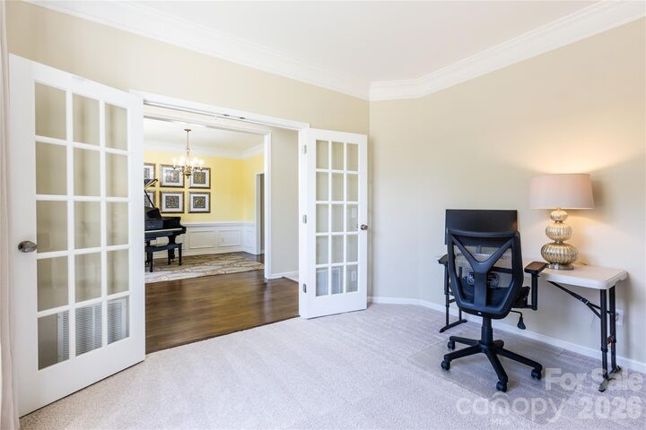 Property Photo:  17233 Knoxwood Drive  NC 28078 