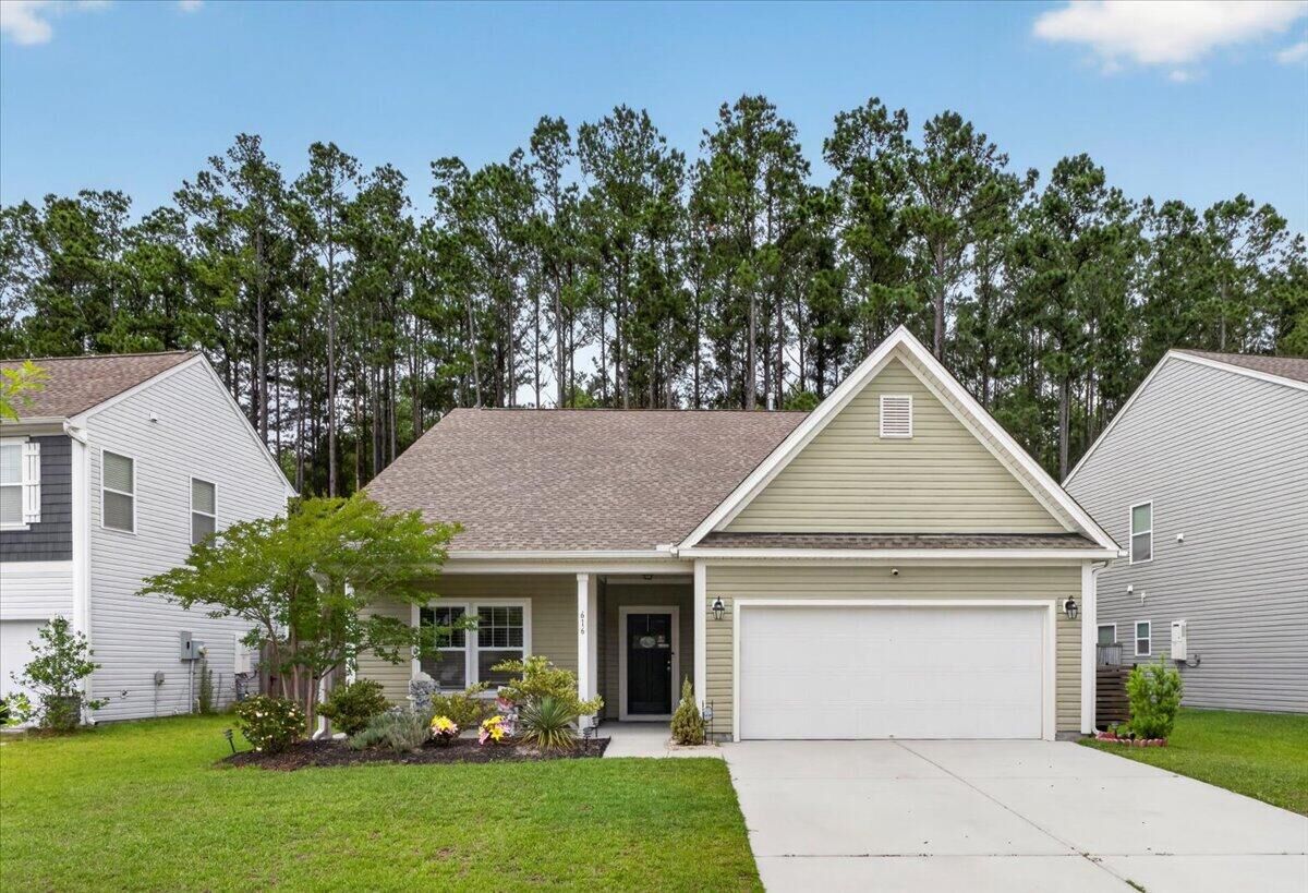 Property Photo:  616 Snow Owl Drive  SC 29486 