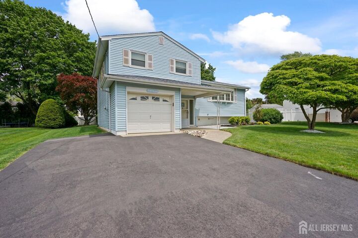 Property Photo:  12 Sheinfine Avenue  NJ 08882 