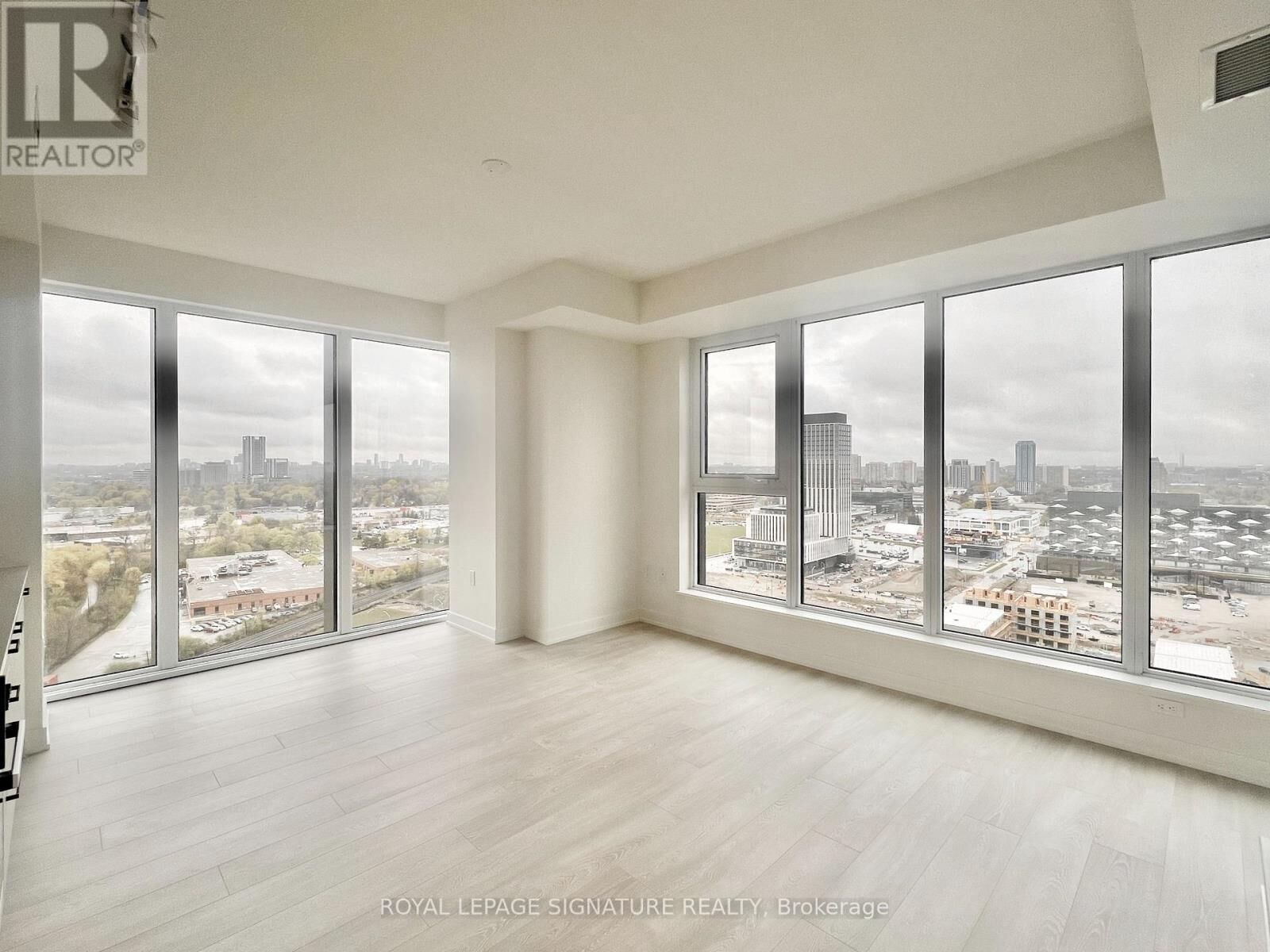 Property Photo:  1 Quarrington Lane 2209  ON M3C 0S4 