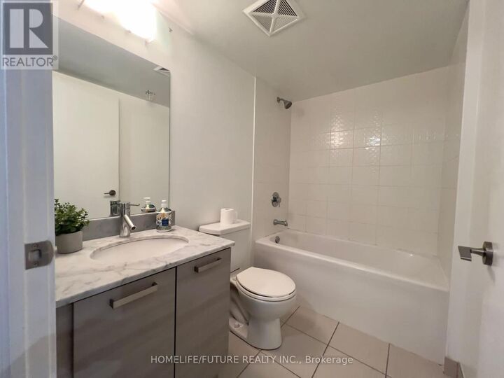 Property Photo:  36 Lisgar Street 503E  ON M6J 0C7 