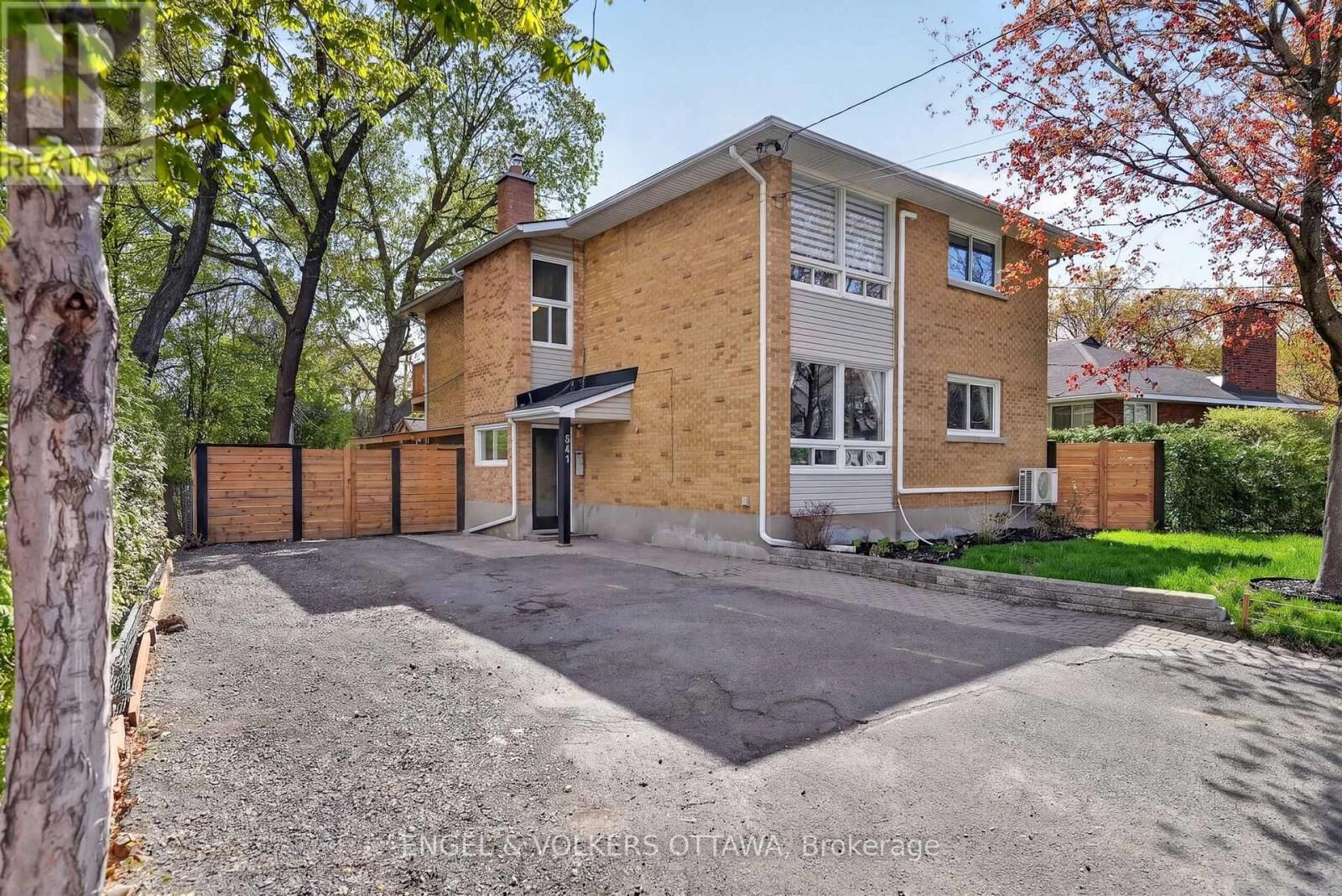 Property Photo:  541 Evered Avenue 3  ON K1Z 5K9 