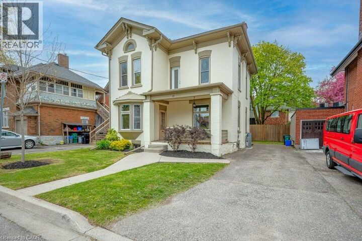 Property Photo:  12 Clarence Place  ON N2H 2L2 
