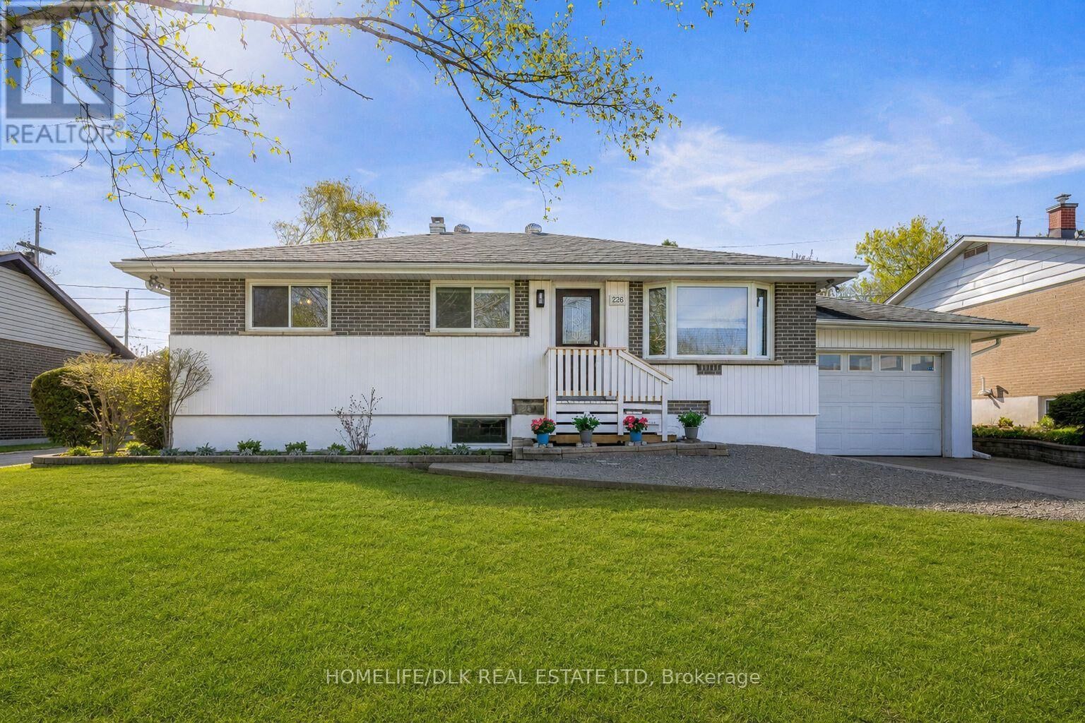 Property Photo:  226 Reynolds Drive  ON K6V 1X9 