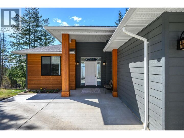 Property Photo: 5720 Hartnell Road BC V1B 3J5