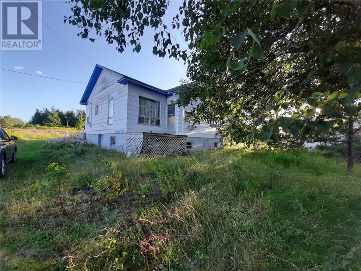 176 Main Street South — photo 1