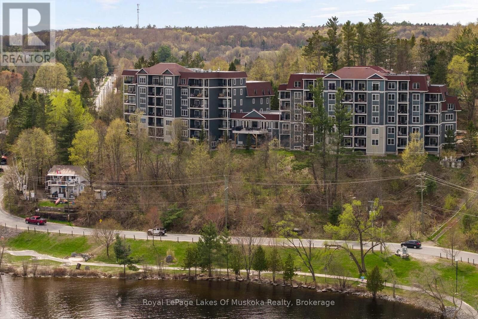 Property Photo:  10 Kimberley Avenue 103  ON P1L 0A4 